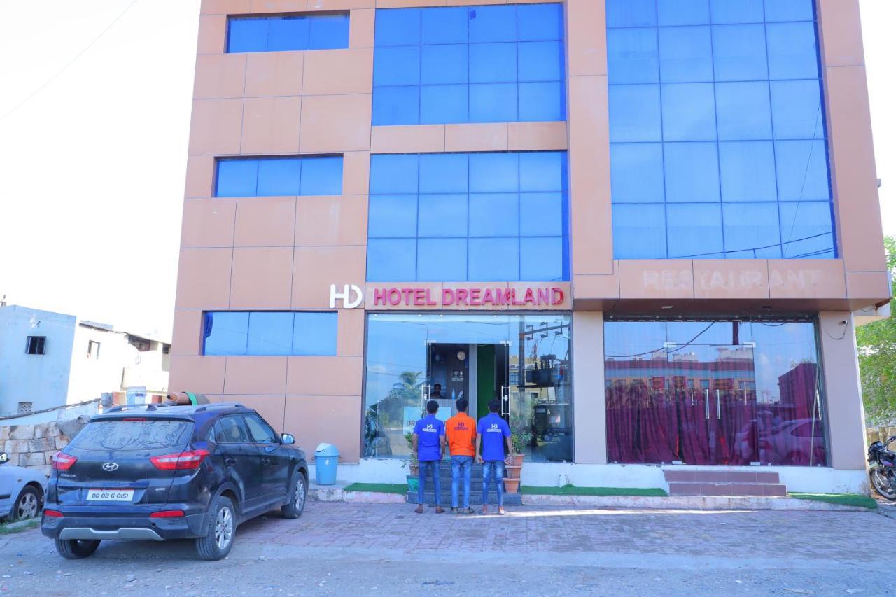 Hotel Dreamlnd Somnāth Zewnętrze zdjęcie
